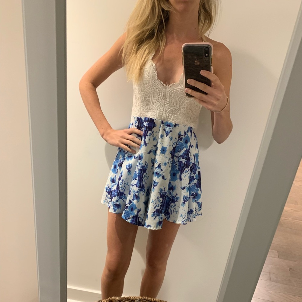 Latiste Boutique Blue And White Pattern Romper
